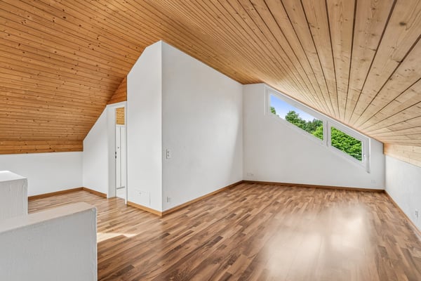 Grosszügiges Zuhause mit Garten, Cheminée und viel Privatsphäre 8