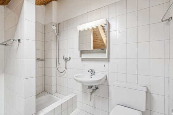 Grosszügiges Zuhause mit Garten, Cheminée und viel Privatsphäre 9