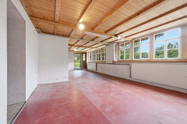 Charaktervolles 10.5 Zi.- Haus mit herrlichem Umschwung 17