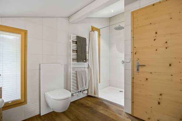 Wunderschön kernsaniertes 6 Zimmer Einfamilienhaus mit weitläufigem Garten 16
