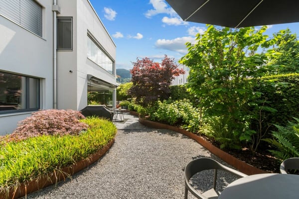 ENGELHOF | zentral, ruhig, seenah, exklusiver Garten, top Zustand, gehobener Ausbaustandard 3