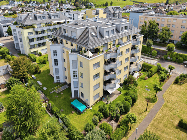 URBAN ROOF | Grosszügige 4.5-Zimmer-Dach-Maisonette im Zentrum von Siebnen 12