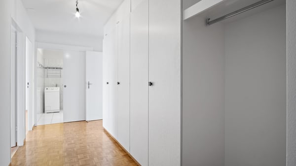 4.5-Zimmerwohnung mit großzügigem Wintergarten. Jetzt verfügbar - Das kann Ihr neues Zuhause sein! 5