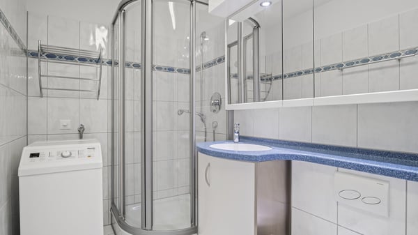 4.5-Zimmerwohnung mit großzügigem Wintergarten. Jetzt verfügbar - Das kann Ihr neues Zuhause sein! 6