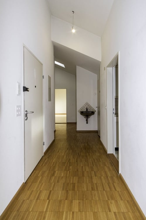 Charmante 110 m2 grosse Dachwhg. und zusätzlichem Studio-/Atelierzimmer, 2 Terrassen, Abstellräume 5