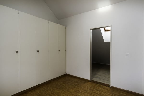 Charmante 110 m2 grosse Dachwhg. und zusätzlichem Studio-/Atelierzimmer, 2 Terrassen, Abstellräume 11