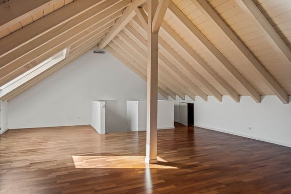 Moderne 3.5-Zimmer Maisonettewohnung dank ausgebautem Dachgeschoss 10