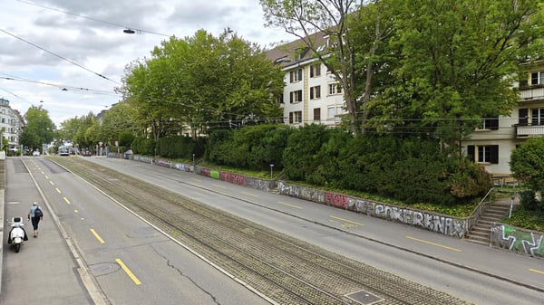 Renovierte 3.5 Zi-Wohnung beim Irchelpark zu vermieten 10
