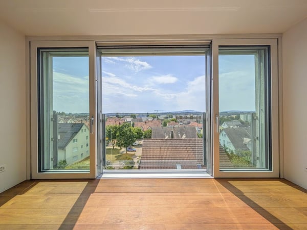 Grosszügiges Wohnen mit Weitblick über Bachenbülach 4