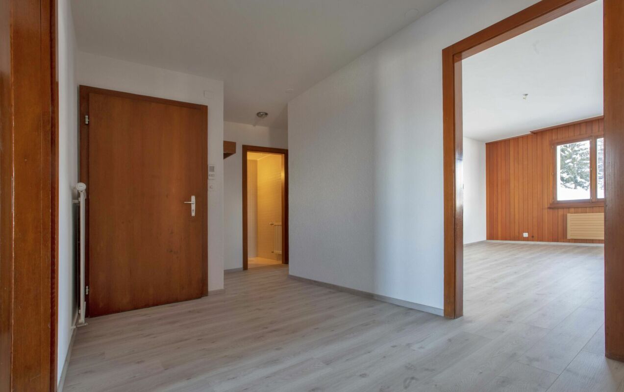 Chalet-villa avec trois unités d'habitation et espace de bien-être