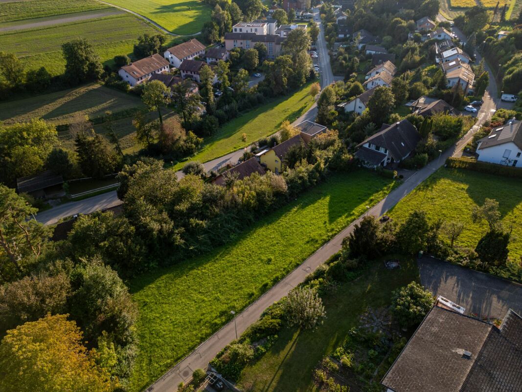 Terreno da sogno in posizione soleggiata con vista sulle Alpi