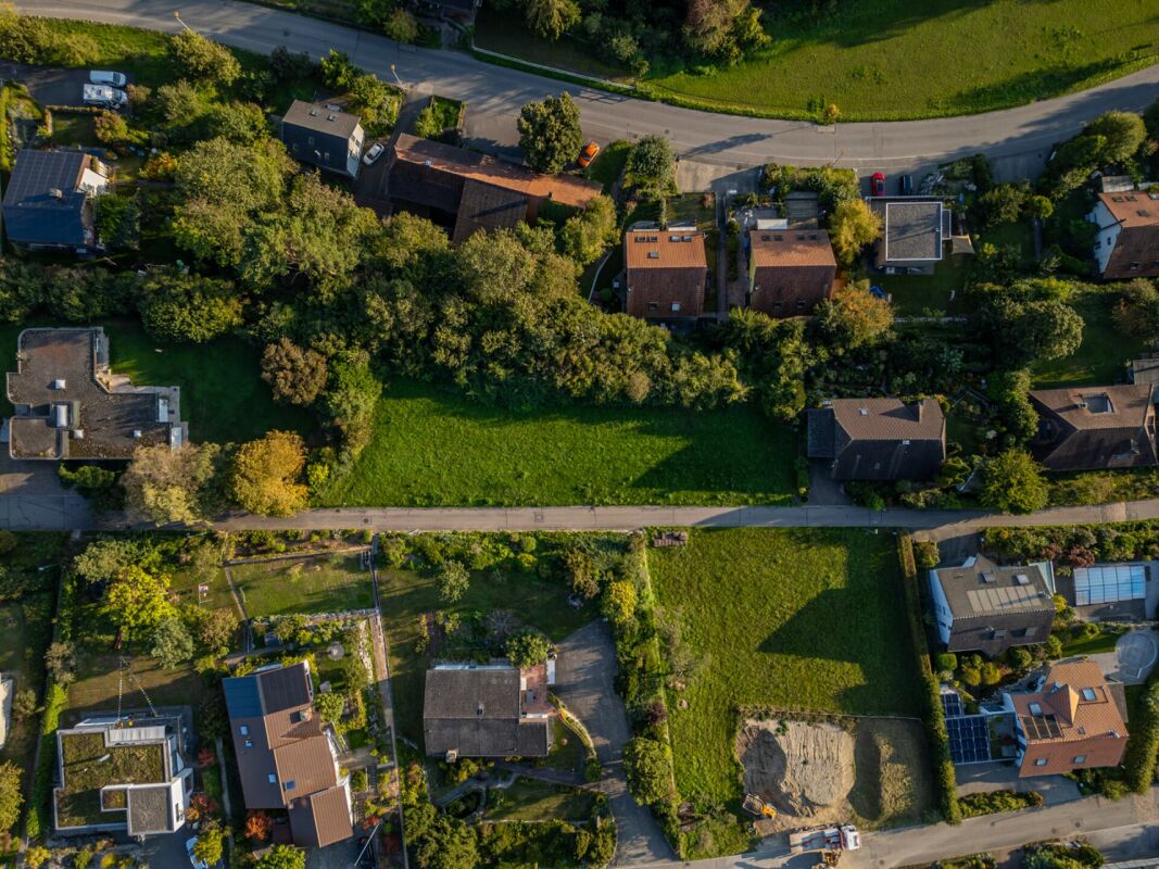 Terreno da sogno in posizione soleggiata con vista sulle Alpi