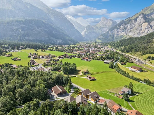 Moderne 1.5-Zimmer-Gartenwohnung in gepflegter Liegenschaft im Herzen von Kandersteg 12