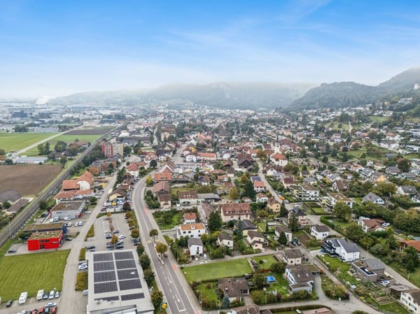 Investitionschance: Doppelhaushälfte in der Geschäftszone, kombinierbar für Wohnen & Gewerbe 13