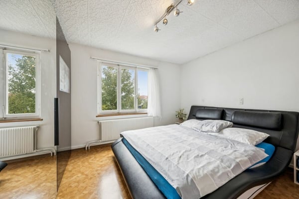 Investitionschance: Doppelhaushälfte in der Geschäftszone, kombinierbar für Wohnen & Gewerbe 8