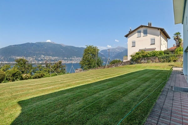 Bauland mit unverbaubarer Seesicht 4