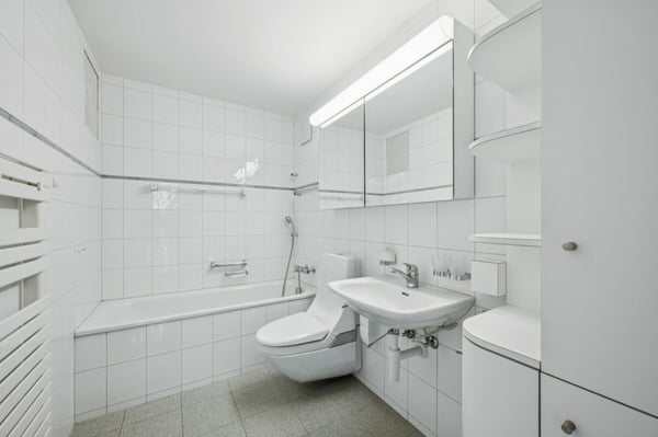 Familienfreundliche Etagenwohnung mit zwei Balkonen und wunderbarer Weitsicht (im Baurecht) 11