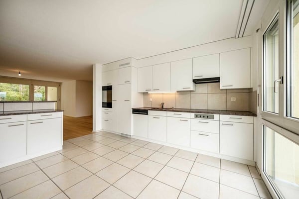 Attraktive 1.5-Zimmer-Wohnung mit viel Nutzfläche und Seesicht 7