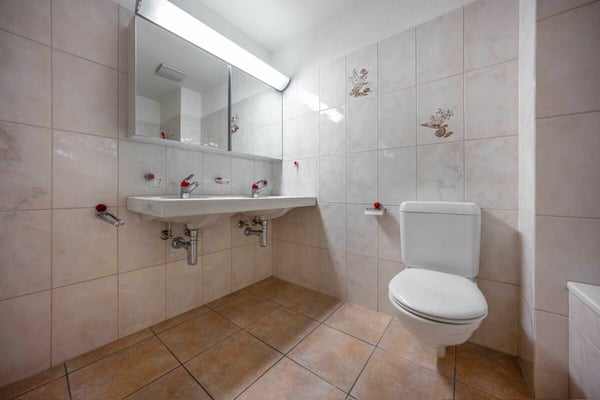 Attraktive 1.5-Zimmer-Wohnung mit viel Nutzfläche und Seesicht 9