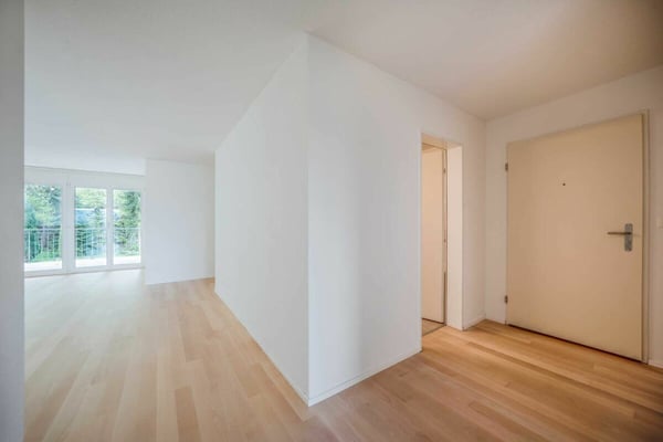 Attraktive 1.5-Zimmer-Wohnung mit viel Nutzfläche und Seesicht 3