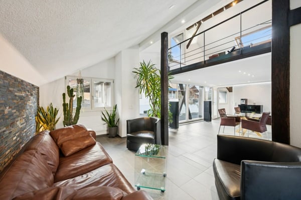 Kompaktes Wohnjuwel zwischen Bergen und Seen 3