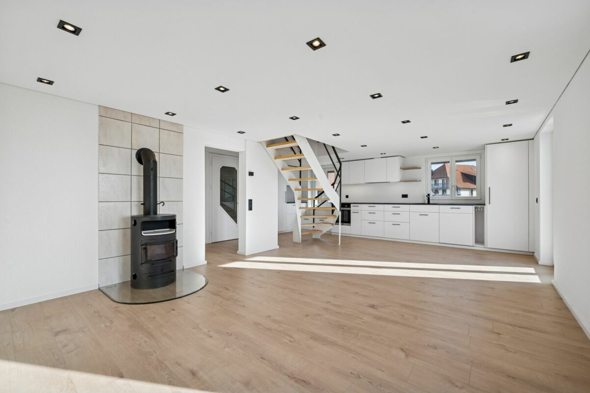Maison de famille spacieuse de 7.0 pièces avec du caractère et une vue lointaine à Frieswil
