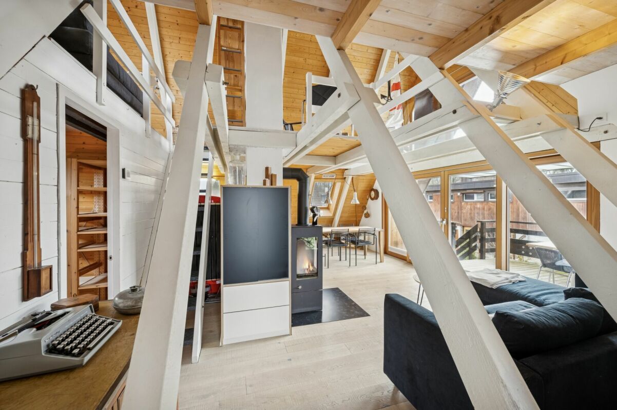 Stilvolles 3.5-Zimmer-Einfamilienhaus mit privatem Bootsplatz