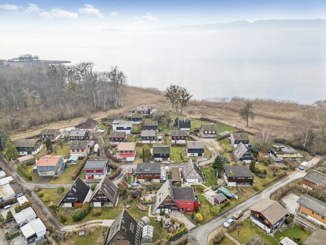 Stilvolles 3.5-Zimmer-Einfamilienhaus mit privatem Bootsplatz