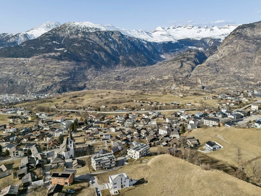 Appartamento arredato esclusivo di 2,5 locali con opzione per 3,5 locali a Ried-Brig