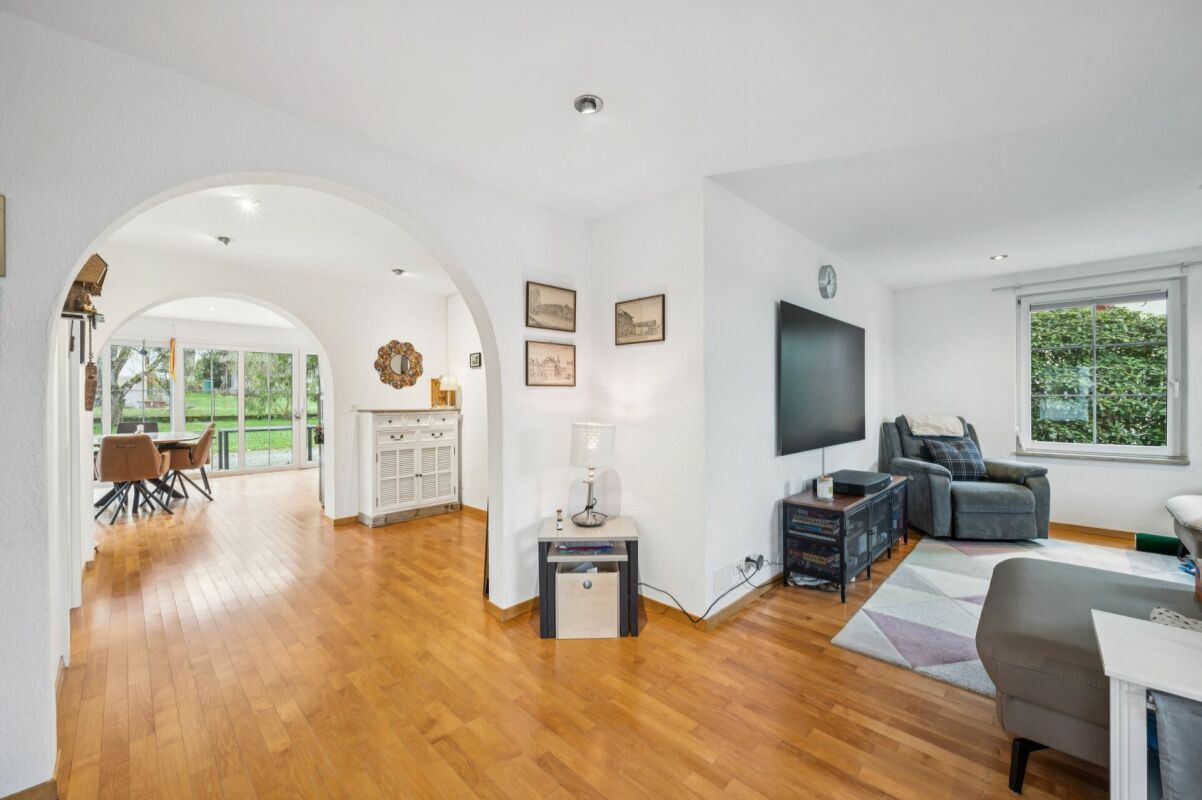 Ampia casa familiare con carattere e grande ambiente