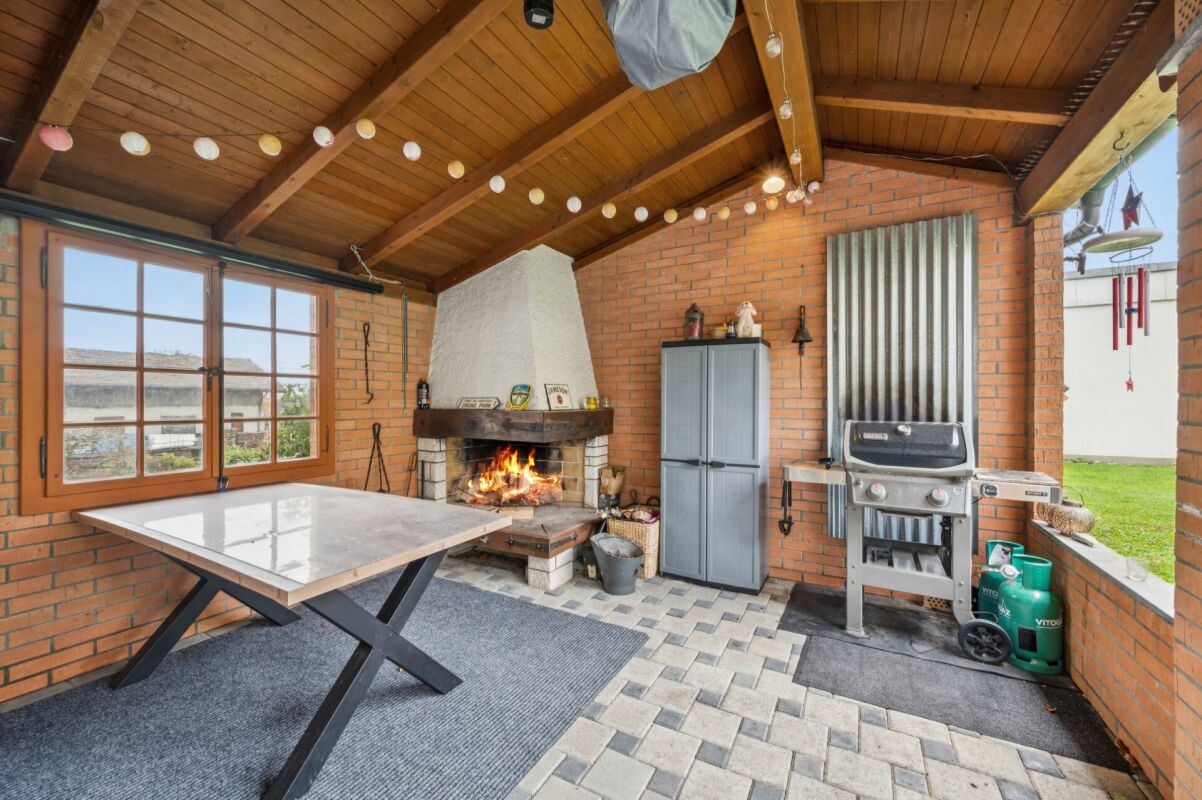 Ampia casa familiare con carattere e grande ambiente