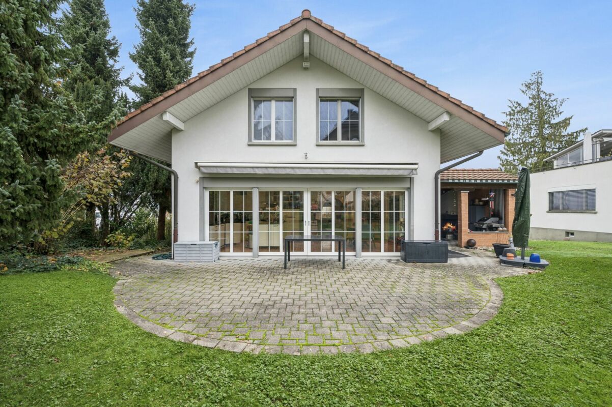 Ampia casa familiare con carattere e grande ambiente