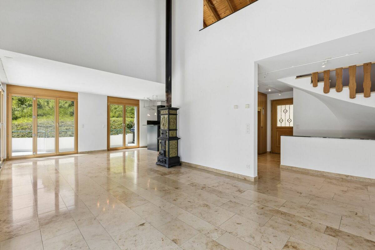 Freistehendes 5.5-Zimmer-Einfamilienhaus mit Seesicht