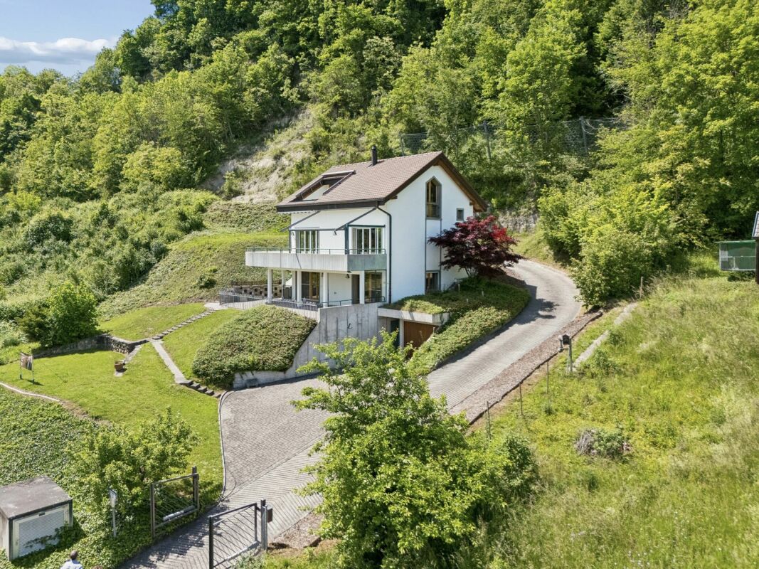 Freistehendes 5.5-Zimmer-Einfamilienhaus mit Seesicht