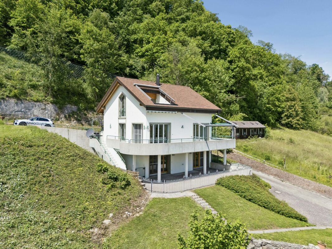 Freistehendes 5.5-Zimmer-Einfamilienhaus mit Seesicht