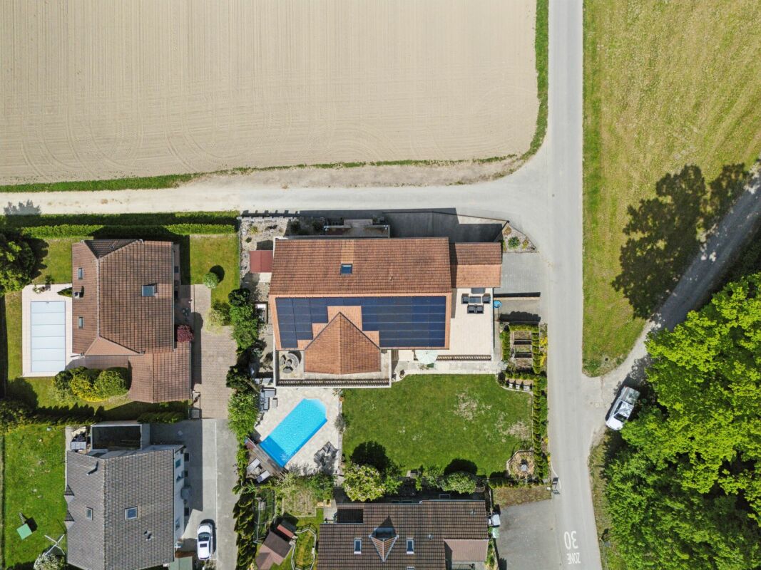 8.5-Zimmer-Villa voller Möglichkeiten