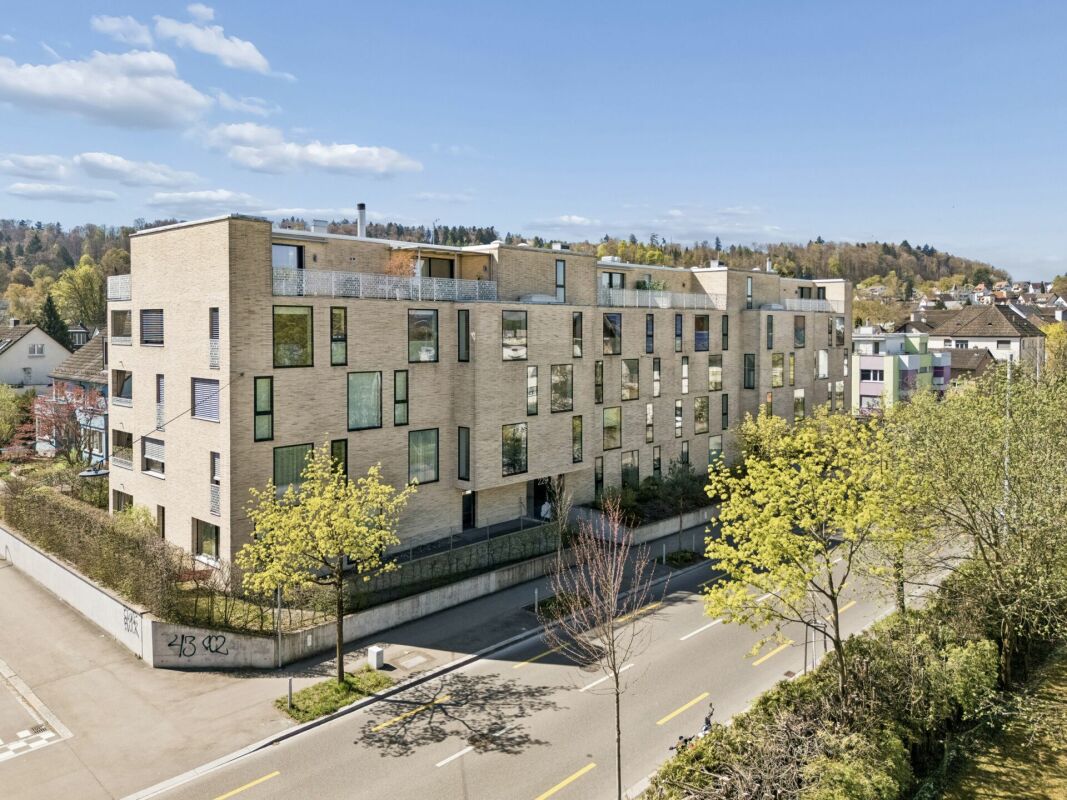 Helle und moderne Gartenwohnung mit viel Licht