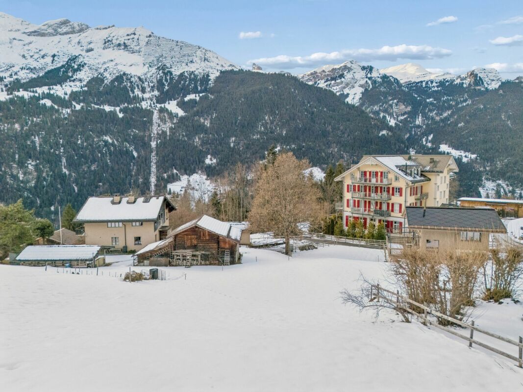Spacious building land plot in a very good location in Wengen