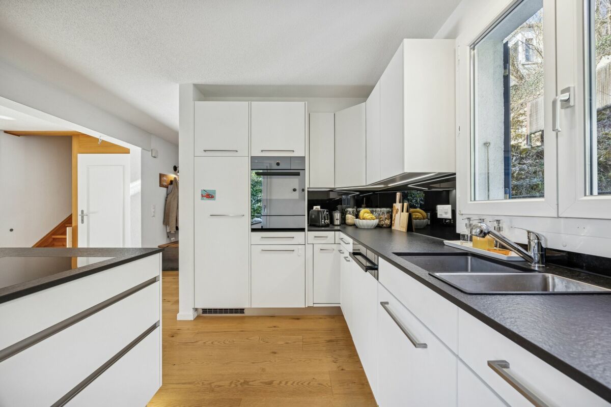 4.5-Zimmer-Doppeleinfamilienhaus in ruhigem Wohnquartier von Kerzers