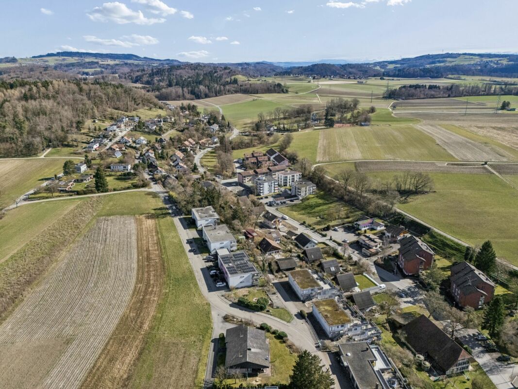 4.5-Zimmer-Doppeleinfamilienhaus in ruhigem Wohnquartier von Kerzers