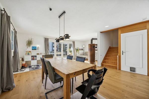 4.5-Zimmer-Doppeleinfamilienhaus in ruhigem Wohnquartier von Kerzers 4