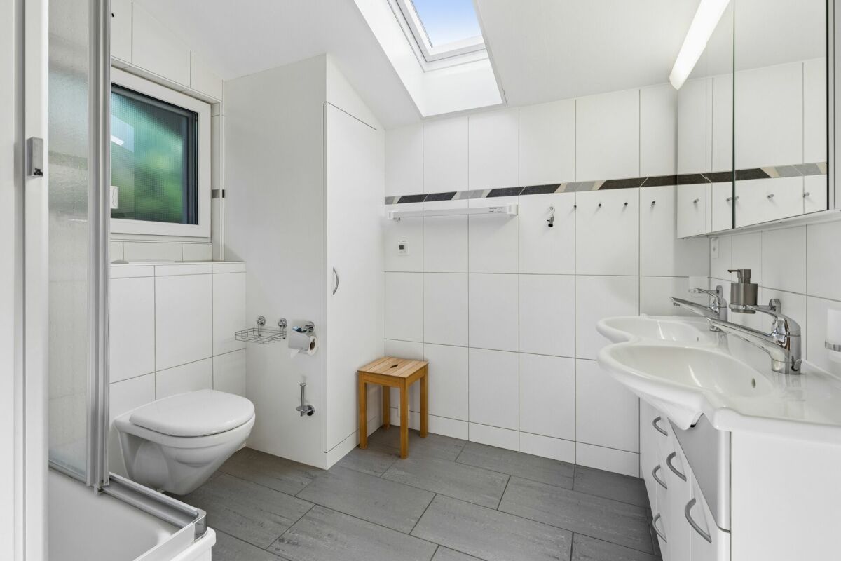 Exklusives Ferienhaus mit Weitblick an begehrter Lage in Aschlen ob Gunten
