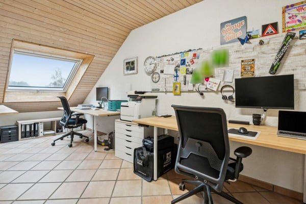 Geräumige 5.5-Zimmer-Dachgeschosswohnung mit Galerie 9