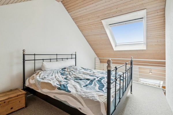 Geräumige 5.5-Zimmer-Dachgeschosswohnung mit Galerie 8