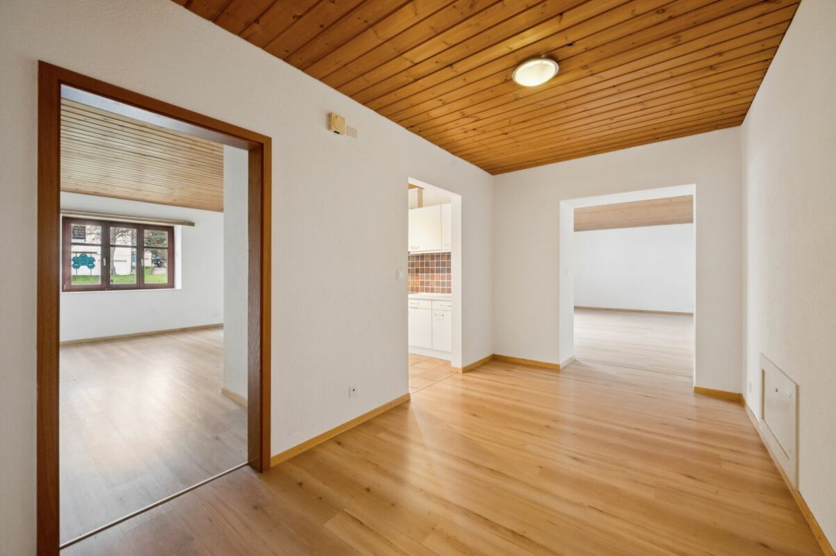 Gemütliche Gartenwohnung mit Cheminée und privater Terrasse