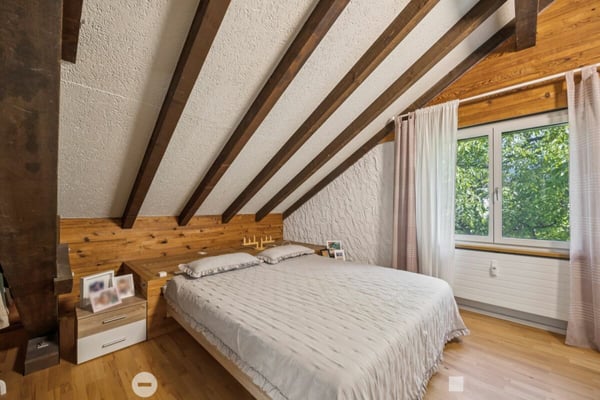 Exklusive Dachwohnung mit Galerie und Bergpanorama in Interlaken 5