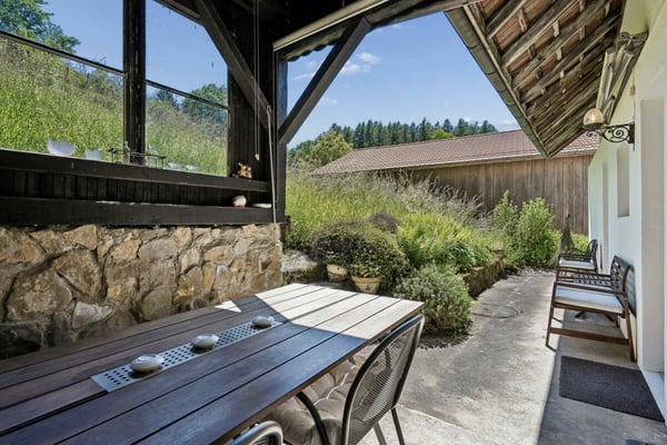 Charmantes ehemaliges Bauernhaus - liebevoll umgebaut mit separatem Atelier 13