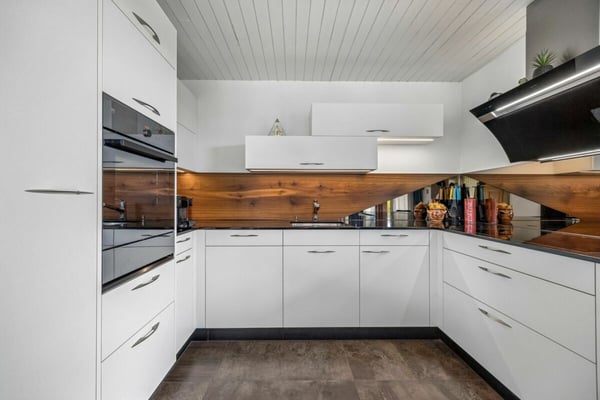 Kernsaniertes 6.5-Zimmer-Einfamilienhaus mit idyllischem Gartenparadies 3