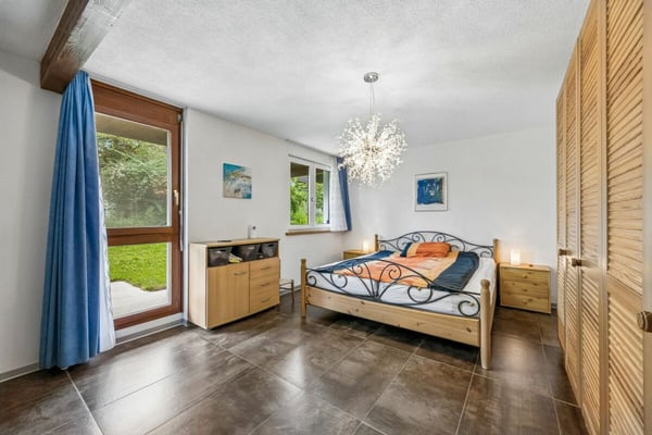 Kernsaniertes 6.5-Zimmer-Einfamilienhaus mit idyllischem Gartenparadies 4