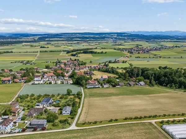 Kernsaniertes 6.5-Zimmer-Einfamilienhaus mit idyllischem Gartenparadies 13